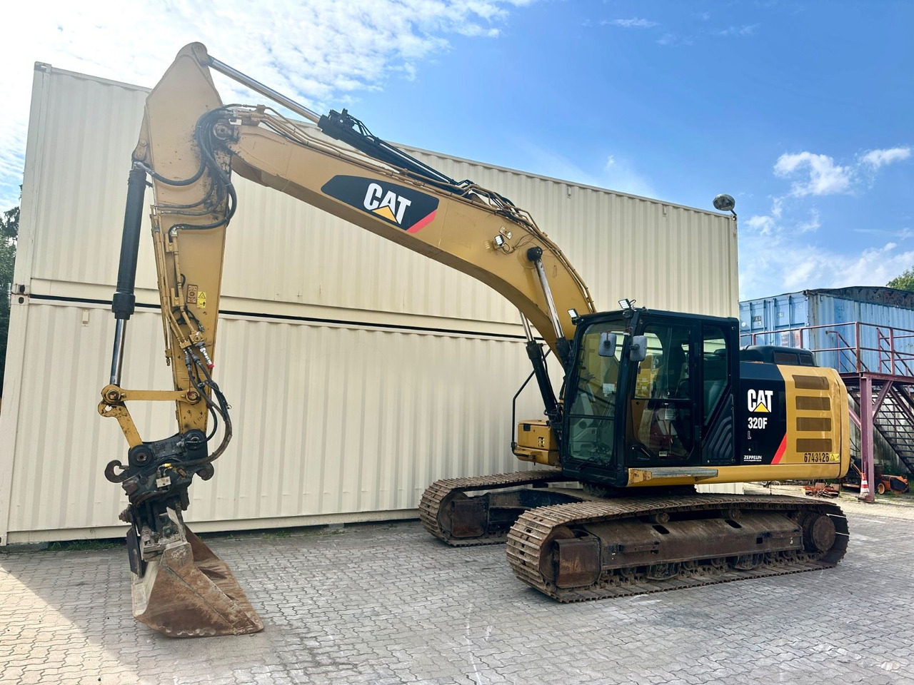 CAT 320FL / 2017 BJ / 9.933 H / Deutsche Maschine - Pásové rýpadlo: obrázok 1 CAT 320FL / 2017 BJ / 9.933 H / Deutsche Maschine - Pásové rýpadlo: obrázok 1