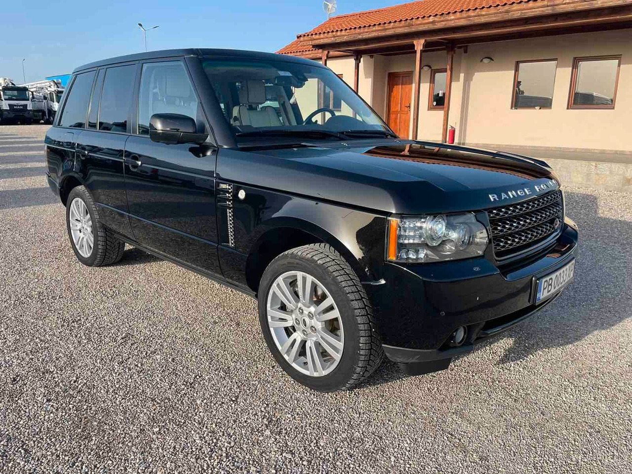 Land Rover Range Rover Vogue 4.4 TDV8 - SUV: obrázok 1 Land Rover Range Rover Vogue 4.4 TDV8 - SUV: obrázok 1