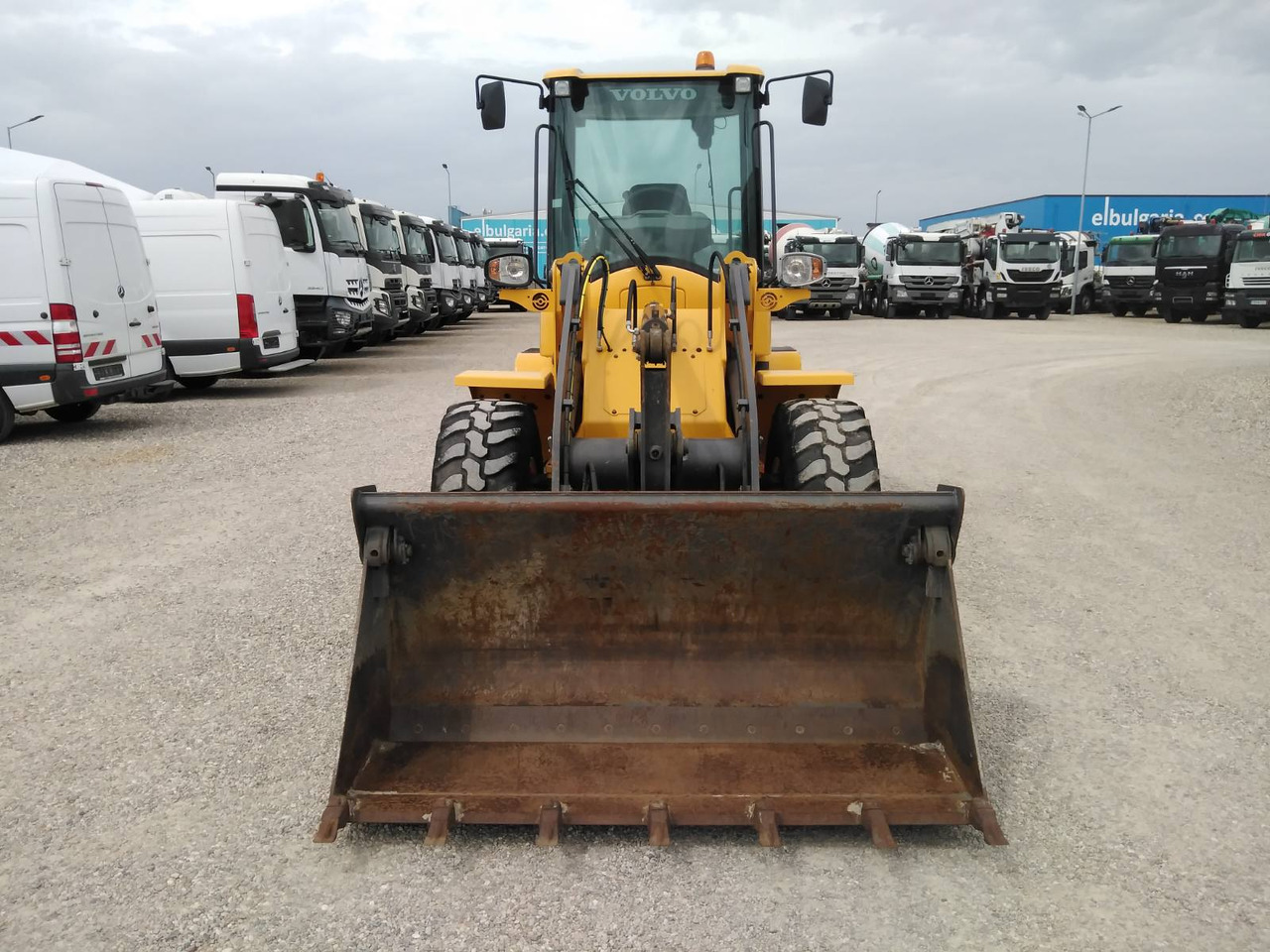 VOLVO L30G - Kolesový nakladač: obrázok 2 VOLVO L30G - Kolesový nakladač: obrázok 2