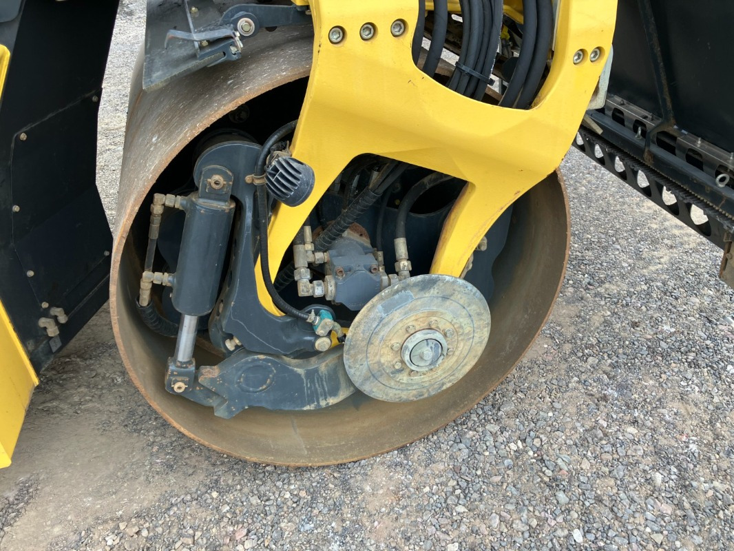 Valec BOMAG DE BW 154 AP-4i  Stage IIIb/Tier 4f: obrázok 10