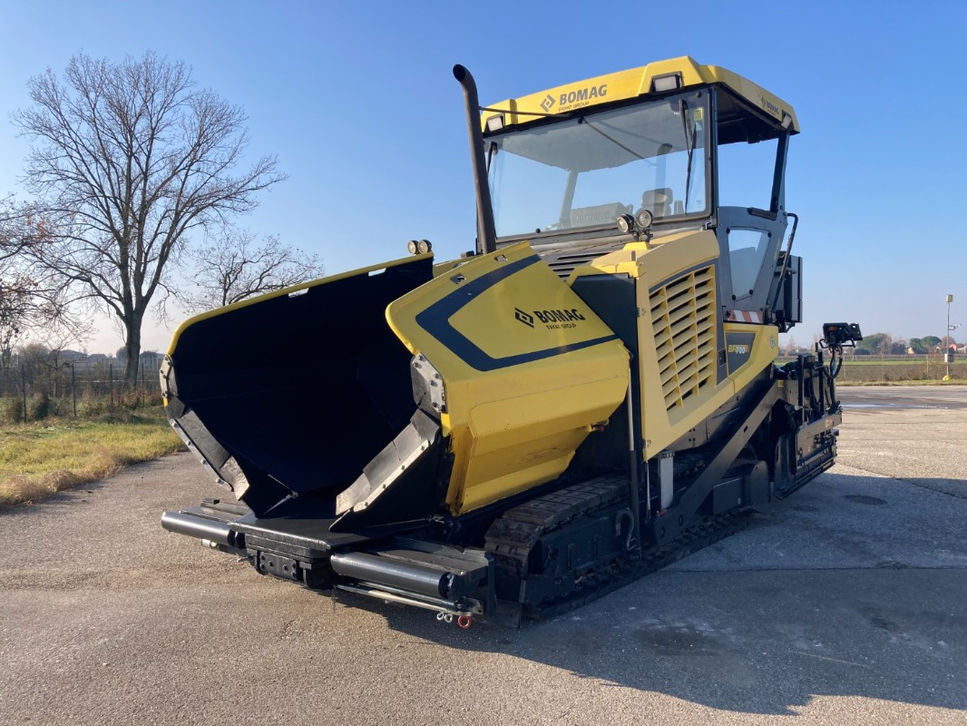 BOMAG IT BF 700 C-2 S500 Stage IV/Tier 4f - Finišer: obrázok 1 BOMAG IT BF 700 C-2 S500 Stage IV/Tier 4f - Finišer: obrázok 1