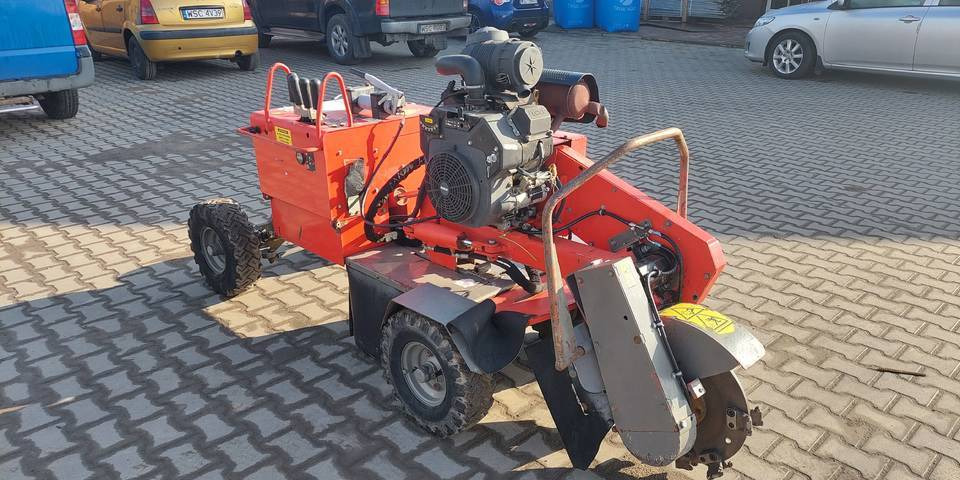 Frezarka do pni Vermeer SC252 - Fréza na pne: obrázok 4 Frezarka do pni Vermeer SC252 - Fréza na pne: obrázok 4