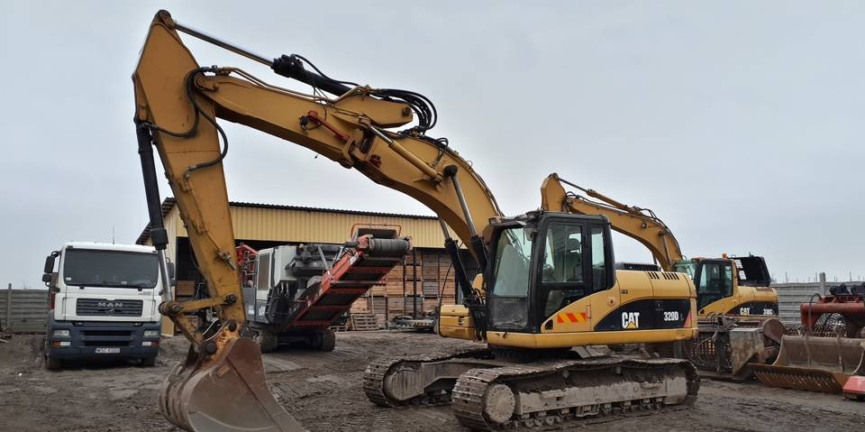 Koparka Caterpillar 320DL + long reach 16,5m - Pásové rýpadlo: obrázok 1 Koparka Caterpillar 320DL + long reach 16,5m - Pásové rýpadlo: obrázok 1