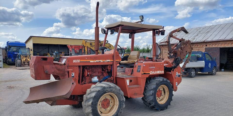 Koparka łańcuchowa Ditch Witch 8020 85KM - Rýhovač: obrázok 4 Koparka łańcuchowa Ditch Witch 8020 85KM - Rýhovač: obrázok 4