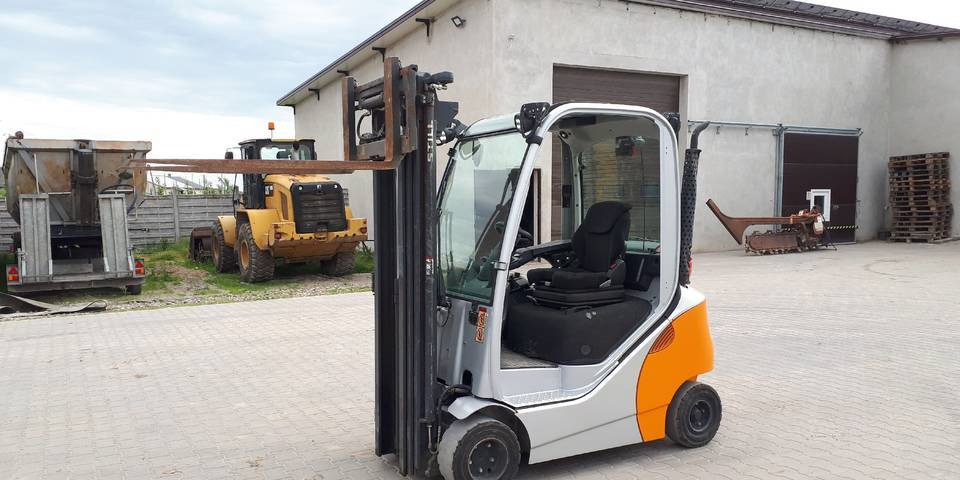 Wózek widłowy Still RX70-20 triplex przesuw - Plynový vysokozdvižný vozík: obrázok 1 Wózek widłowy Still RX70-20 triplex przesuw - Plynový vysokozdvižný vozík: obrázok 1