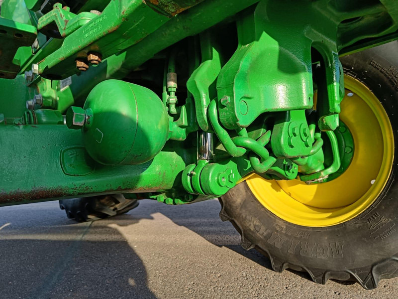 Traktor John Deere 6140R: obrázok 8