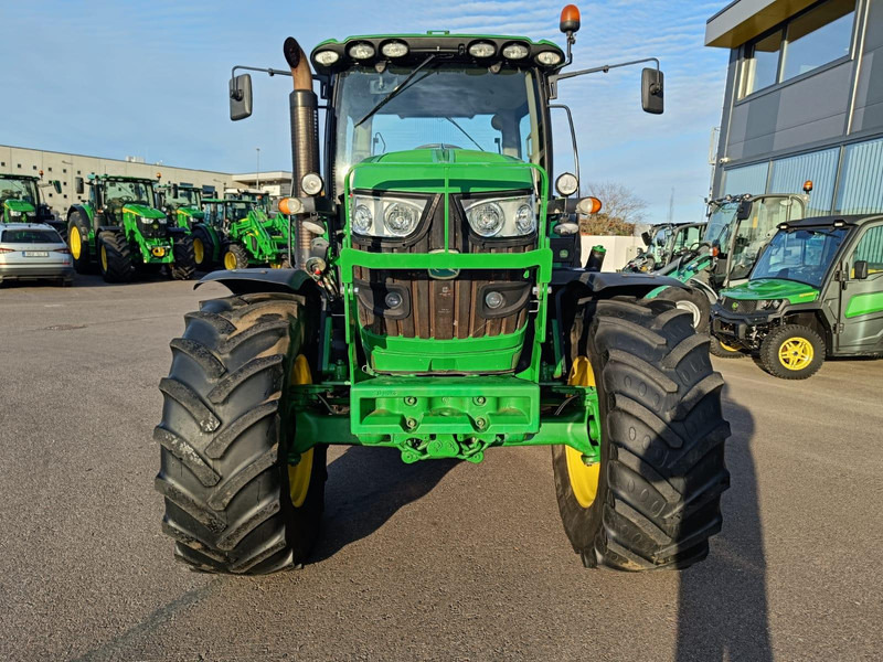 John Deere 6140R - Traktor: obrázok 2 John Deere 6140R - Traktor: obrázok 2