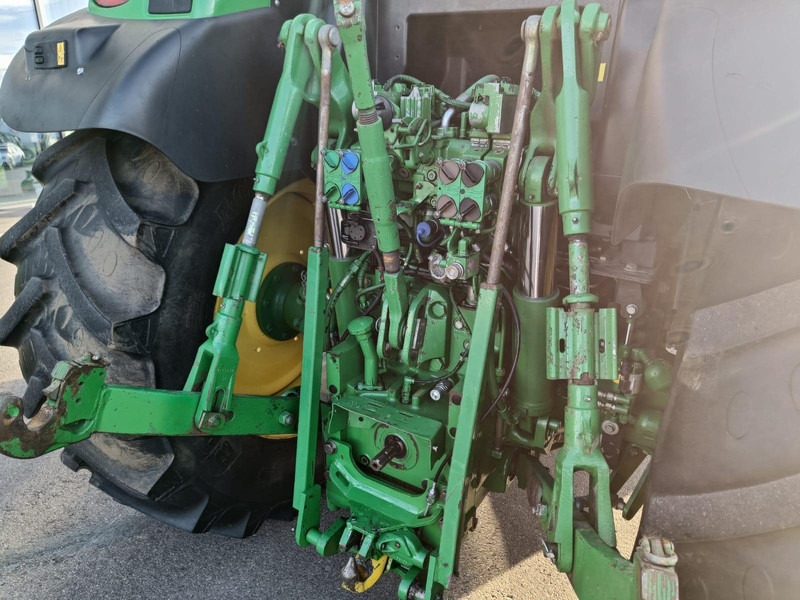Traktor John Deere 6140R: obrázok 12