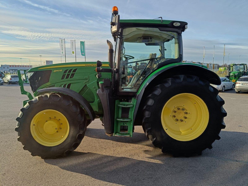 John Deere 6140R - Traktor: obrázok 4 John Deere 6140R - Traktor: obrázok 4