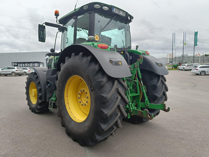 John Deere 6215R - Traktor: obrázok 5 John Deere 6215R - Traktor: obrázok 5