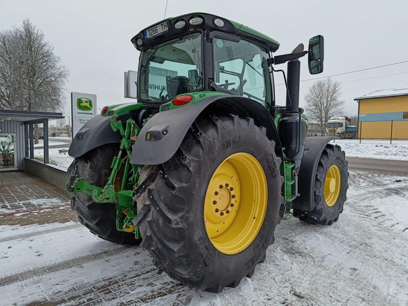 John Deere 6215R - Traktor: obrázok 3 John Deere 6215R - Traktor: obrázok 3