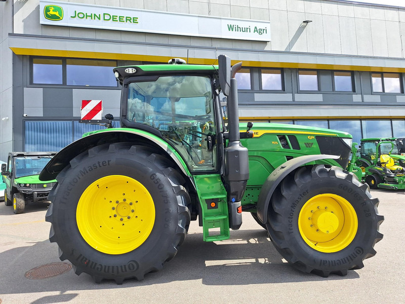 John Deere 6R 155 Autopower - Traktor: obrázok 2 John Deere 6R 155 Autopower - Traktor: obrázok 2