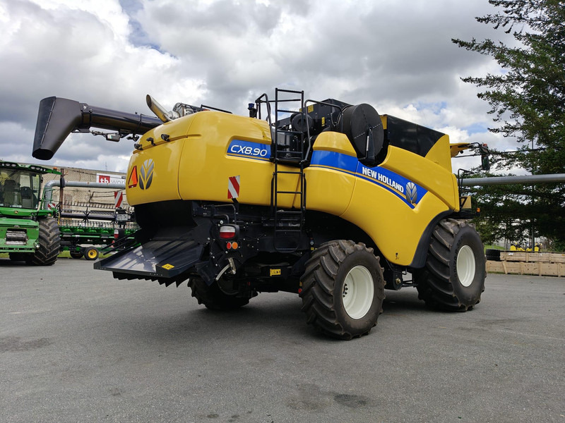 New Holland CX 8.90 - Obilný kombajn: obrázok 3 New Holland CX 8.90 - Obilný kombajn: obrázok 3