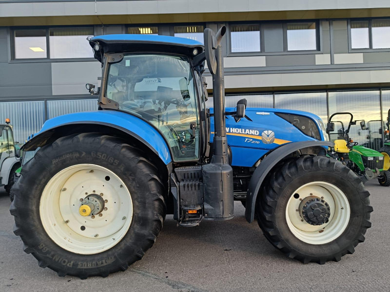 New Holland T7.270 AC - Traktor: obrázok 2 New Holland T7.270 AC - Traktor: obrázok 2
