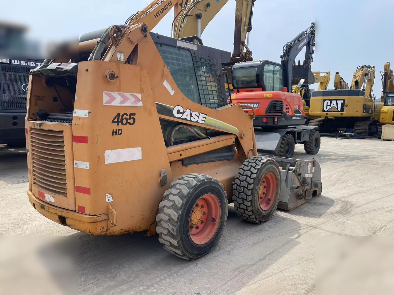 CASE 85XT - Šmykom riadený nakladač: obrázok 5 CASE 85XT - Šmykom riadený nakladač: obrázok 5