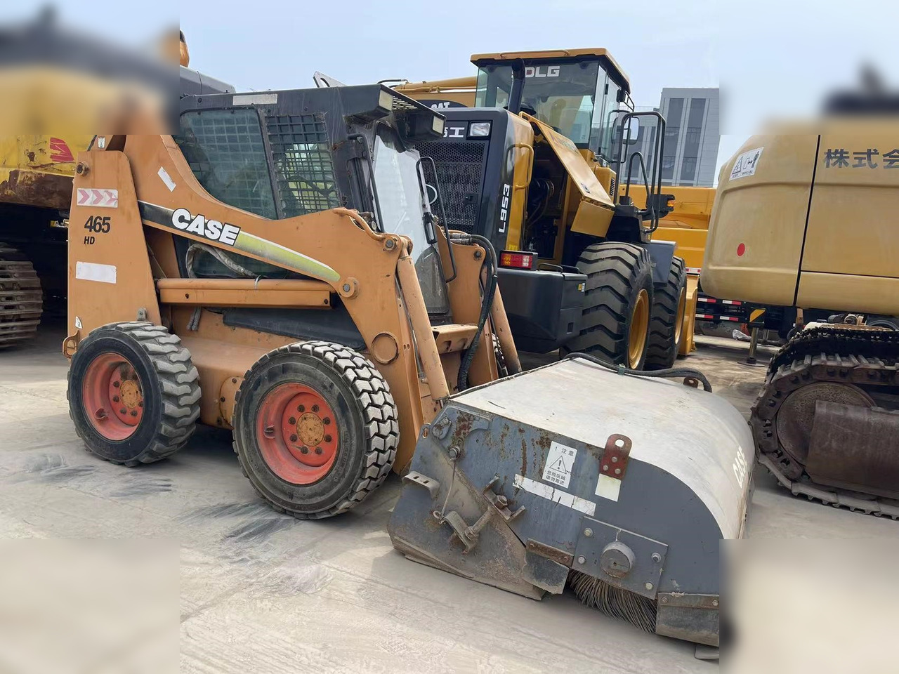 CASE 85XT - Šmykom riadený nakladač: obrázok 3 CASE 85XT - Šmykom riadený nakladač: obrázok 3