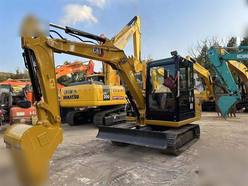 CATERPILLAR 305.5E - Mini rýpadlo: obrázok 3 CATERPILLAR 305.5E - Mini rýpadlo: obrázok 3
