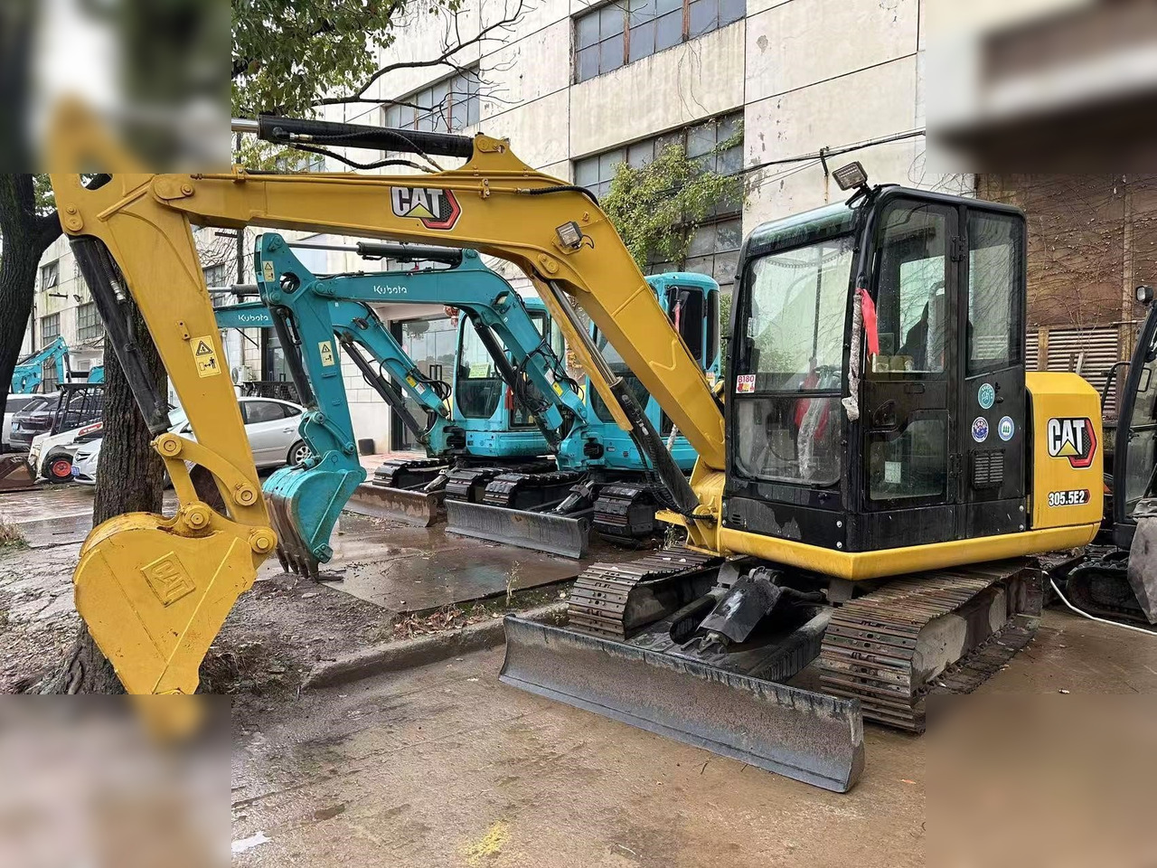 CATERPILLAR 305.5E2 - Mini rýpadlo: obrázok 2 CATERPILLAR 305.5E2 - Mini rýpadlo: obrázok 2
