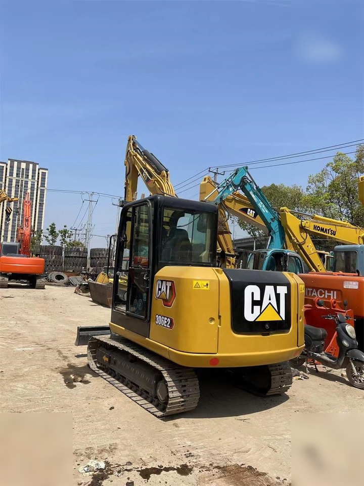 CATERPILLAR 306E2 - Pásové rýpadlo: obrázok 3 CATERPILLAR 306E2 - Pásové rýpadlo: obrázok 3