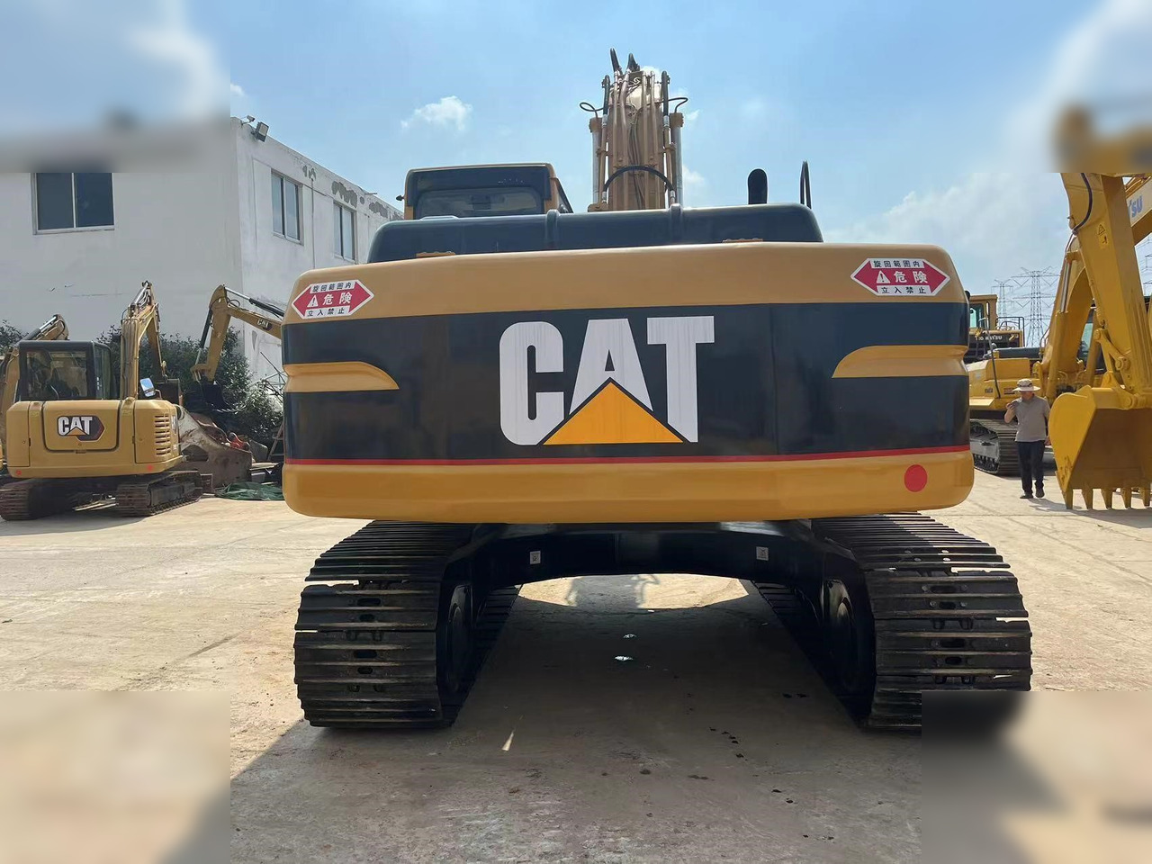 CATERPILLAR 320BL - Pásové rýpadlo: obrázok 4 CATERPILLAR 320BL - Pásové rýpadlo: obrázok 4