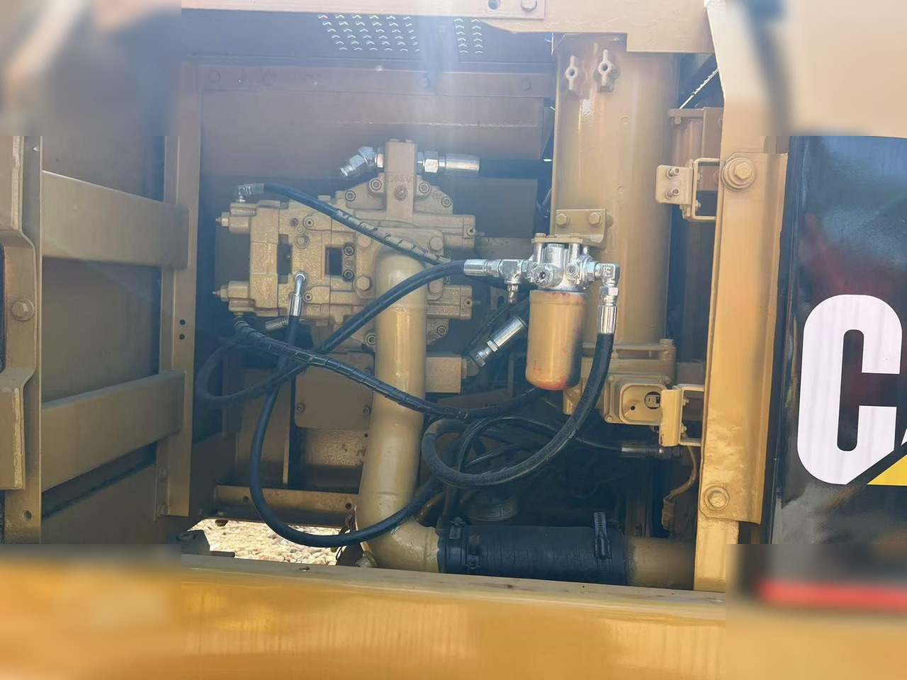 CATERPILLAR 320BL - Pásové rýpadlo: obrázok 5 CATERPILLAR 320BL - Pásové rýpadlo: obrázok 5