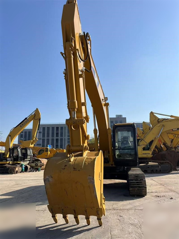 CATERPILLAR 320CL - Pásové rýpadlo: obrázok 3 CATERPILLAR 320CL - Pásové rýpadlo: obrázok 3