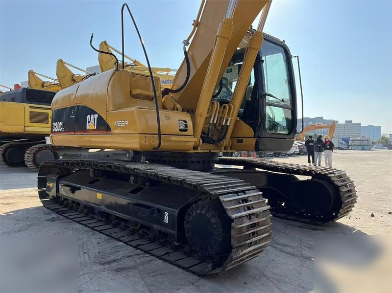 CATERPILLAR 320CL - Pásové rýpadlo: obrázok 4 CATERPILLAR 320CL - Pásové rýpadlo: obrázok 4
