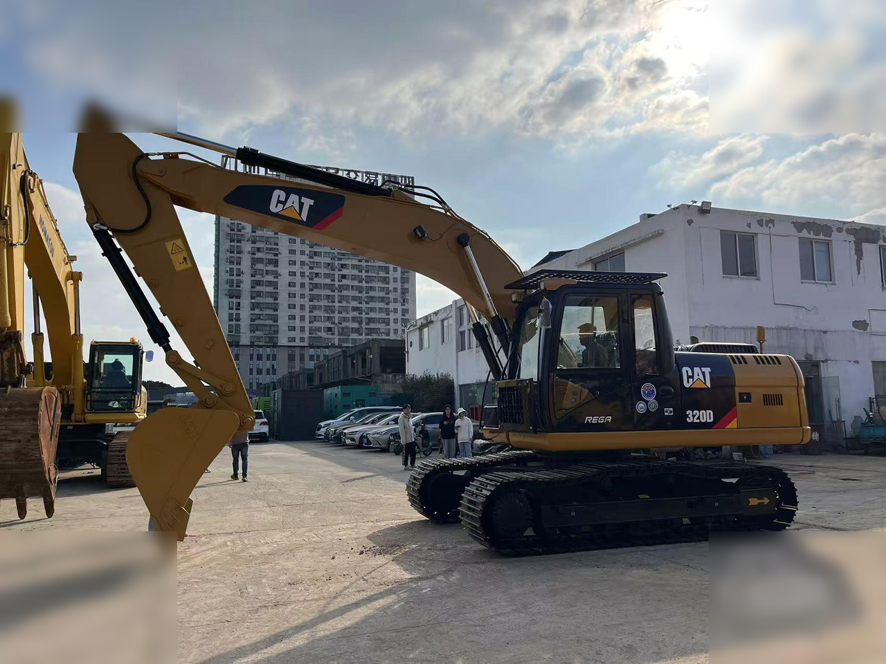 CATERPILLAR 320D - Pásové rýpadlo: obrázok 3 CATERPILLAR 320D - Pásové rýpadlo: obrázok 3