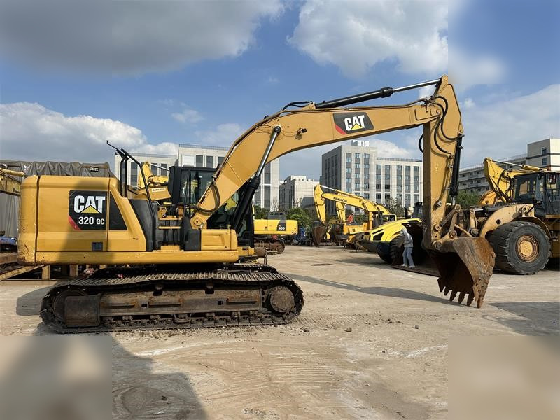 CATERPILLAR 320GC - Pásové rýpadlo: obrázok 1 CATERPILLAR 320GC - Pásové rýpadlo: obrázok 1