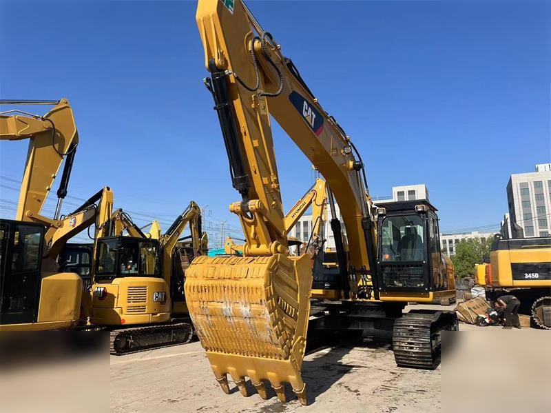 CATERPILLAR 324DL - Pásové rýpadlo: obrázok 3 CATERPILLAR 324DL - Pásové rýpadlo: obrázok 3