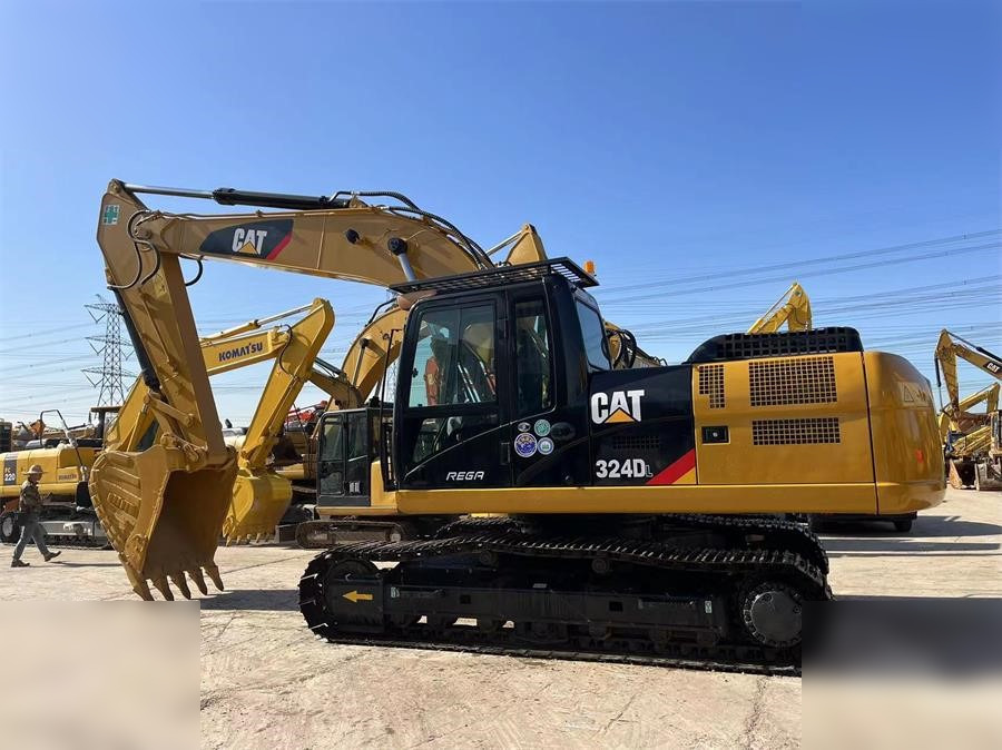 CATERPILLAR 324DL - Pásové rýpadlo: obrázok 1 CATERPILLAR 324DL - Pásové rýpadlo: obrázok 1