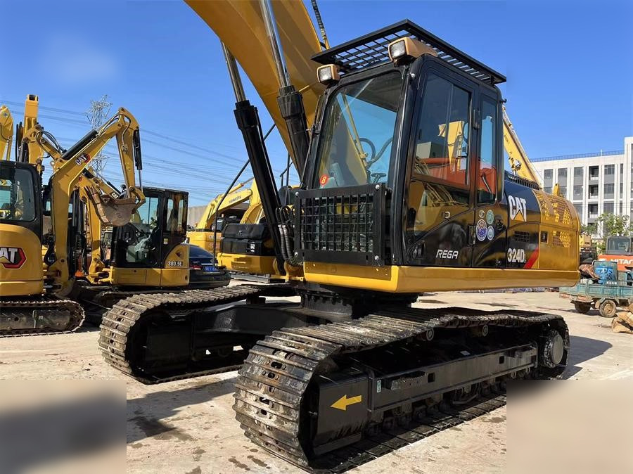 CATERPILLAR 324DL - Pásové rýpadlo: obrázok 4 CATERPILLAR 324DL - Pásové rýpadlo: obrázok 4
