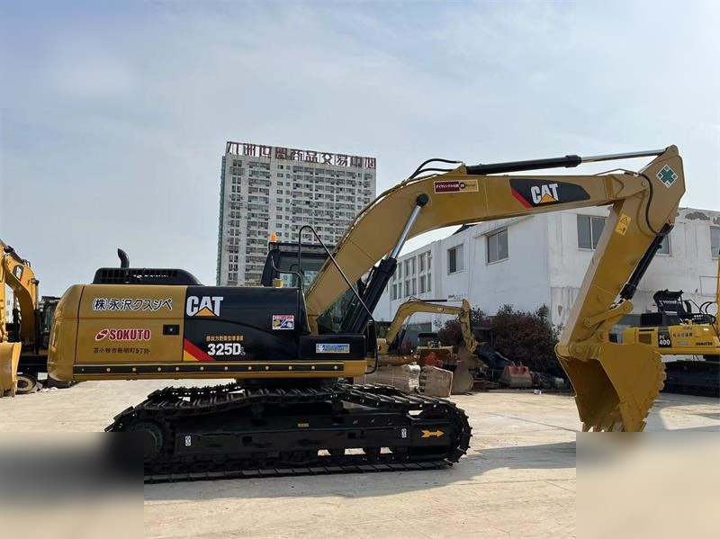 CATERPILLAR 325DL - Pásové rýpadlo: obrázok 3 CATERPILLAR 325DL - Pásové rýpadlo: obrázok 3