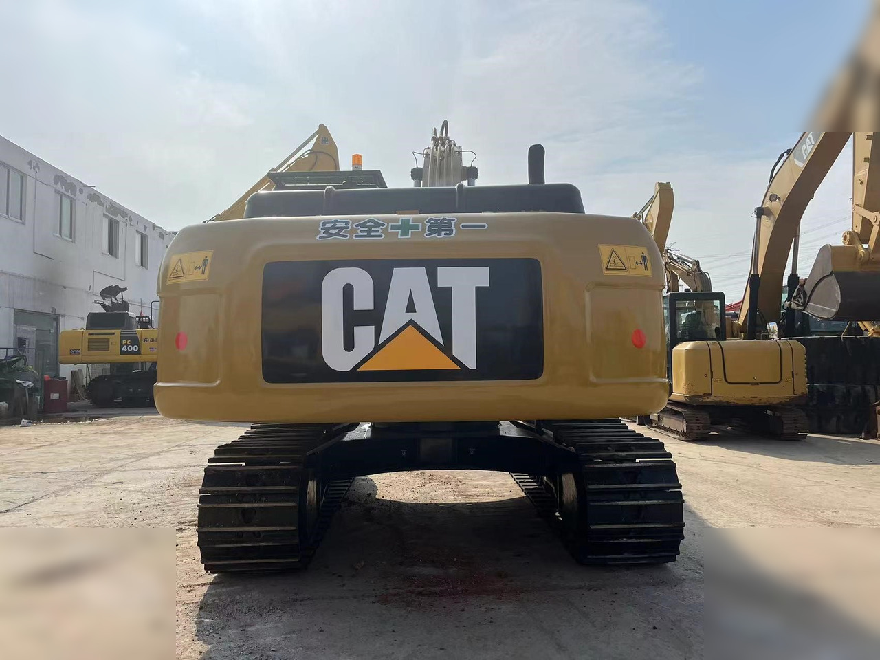 CATERPILLAR 325DL - Pásové rýpadlo: obrázok 4 CATERPILLAR 325DL - Pásové rýpadlo: obrázok 4