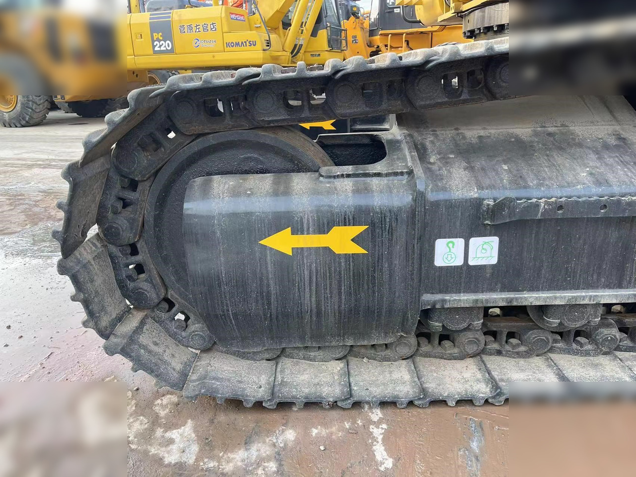 CATERPILLAR 330D - Pásové rýpadlo: obrázok 4 CATERPILLAR 330D - Pásové rýpadlo: obrázok 4