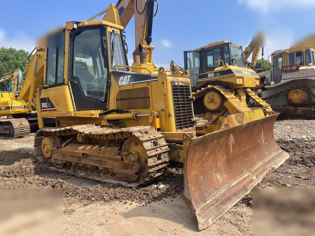 CATERPILLAR D5G XL - Buldozér: obrázok 1 CATERPILLAR D5G XL - Buldozér: obrázok 1