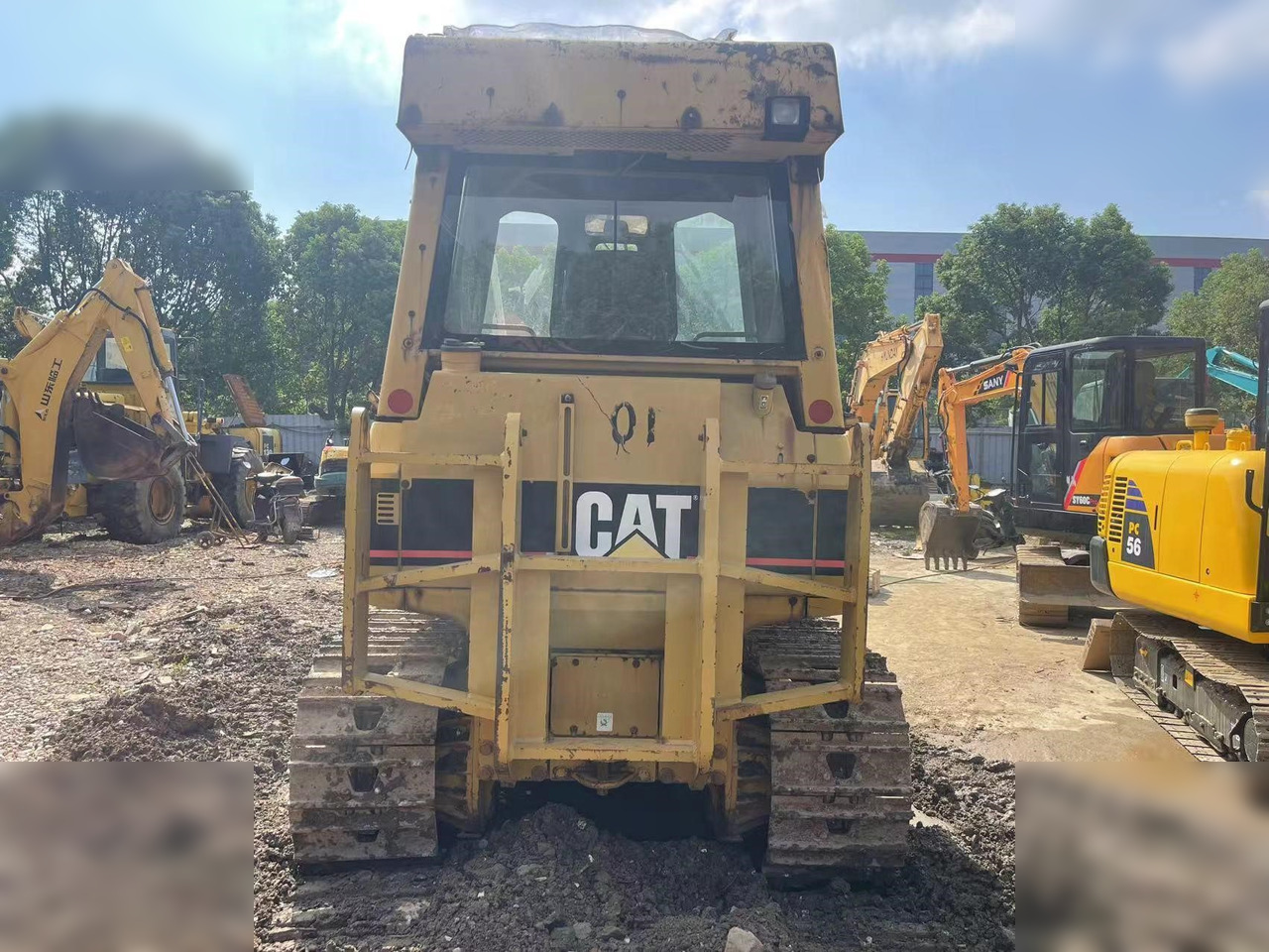 CATERPILLAR D5G XL - Buldozér: obrázok 3 CATERPILLAR D5G XL - Buldozér: obrázok 3