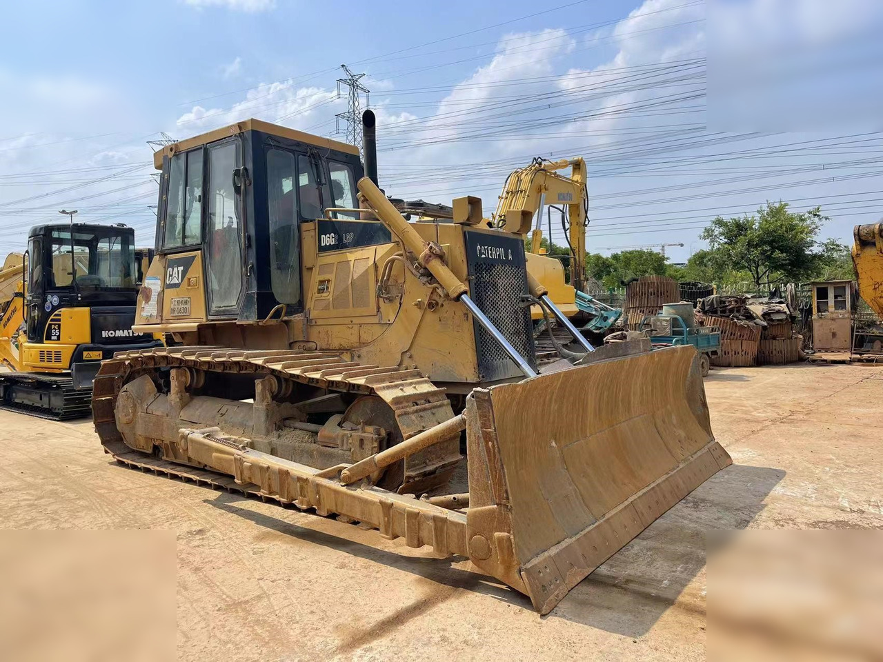 CATERPILLAR D6G - Buldozér: obrázok 1 CATERPILLAR D6G - Buldozér: obrázok 1