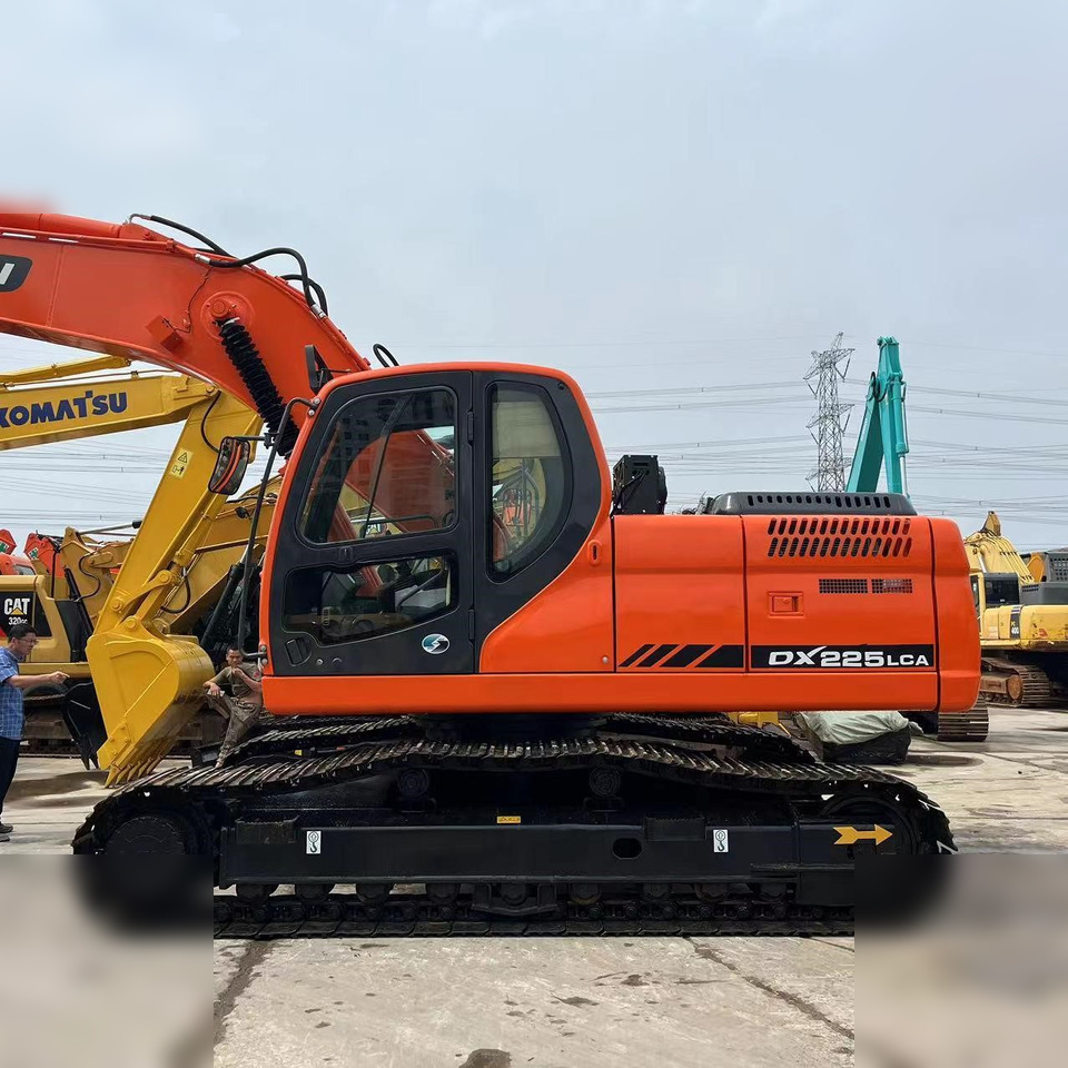 DOOSAN DX225 LCA - Pásové rýpadlo: obrázok 4 DOOSAN DX225 LCA - Pásové rýpadlo: obrázok 4