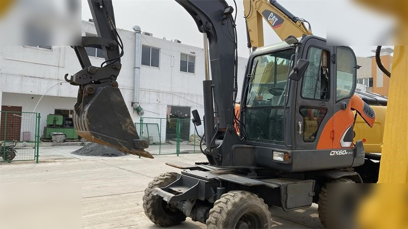 DOOSAN DX60W ECO - Kolesové rýpadlo: obrázok 2 DOOSAN DX60W ECO - Kolesové rýpadlo: obrázok 2