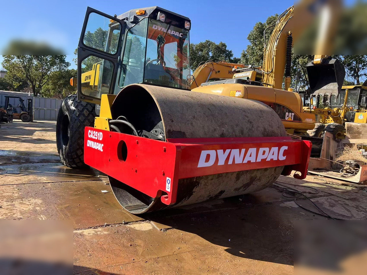 DYNAPAC CA251D - Kompaktor: obrázok 3 DYNAPAC CA251D - Kompaktor: obrázok 3