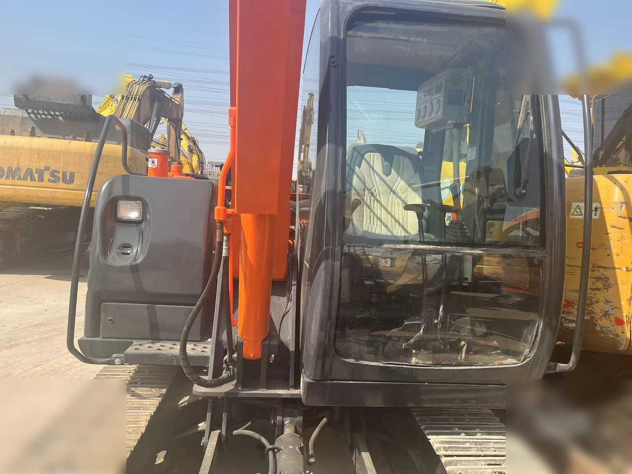 HITACHI ZX60 - Pásové rýpadlo: obrázok 3 HITACHI ZX60 - Pásové rýpadlo: obrázok 3
