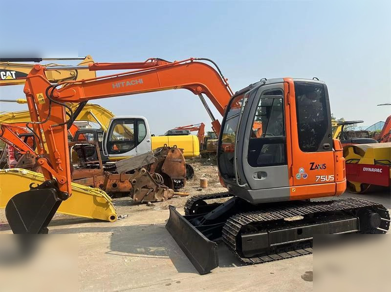 HITACHI ZX75US - Pásové rýpadlo: obrázok 1 HITACHI ZX75US - Pásové rýpadlo: obrázok 1