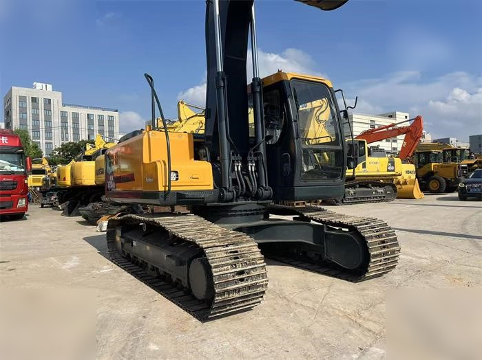 HYUNDAI HX220HD - Pásové rýpadlo: obrázok 3 HYUNDAI HX220HD - Pásové rýpadlo: obrázok 3