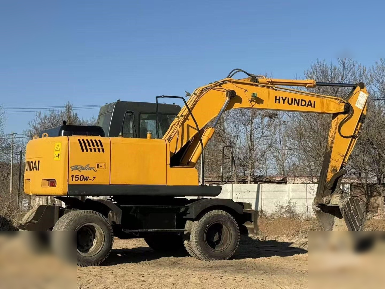 HYUNDAI ROBEX 150W-7A - Kolesové rýpadlo: obrázok 2 HYUNDAI ROBEX 150W-7A - Kolesové rýpadlo: obrázok 2