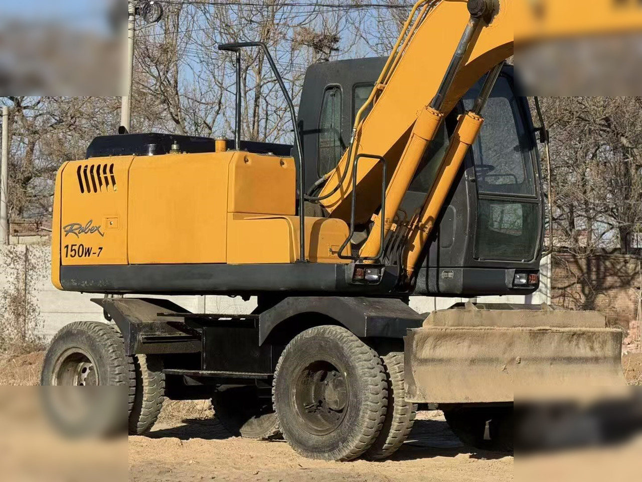 HYUNDAI ROBEX 150W-7A - Kolesové rýpadlo: obrázok 4 HYUNDAI ROBEX 150W-7A - Kolesové rýpadlo: obrázok 4