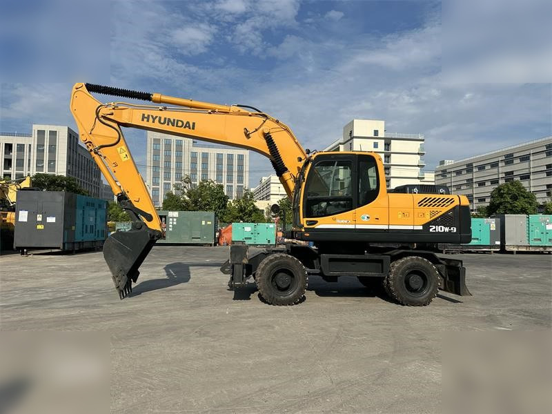HYUNDAI ROBEX 210W-9 - Kolesové rýpadlo: obrázok 1 HYUNDAI ROBEX 210W-9 - Kolesové rýpadlo: obrázok 1