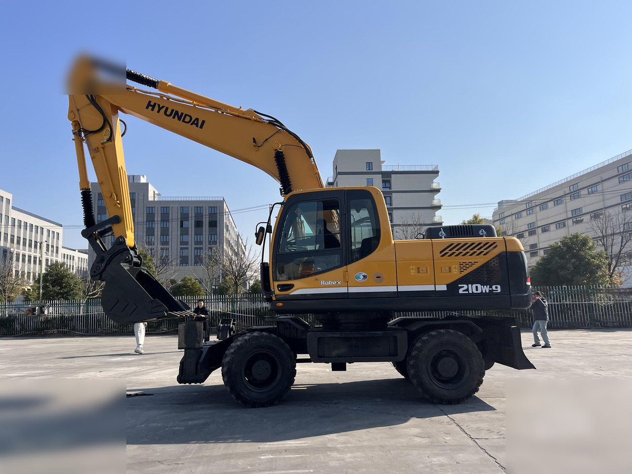 HYUNDAI ROBEX 210W-9 - Kolesové rýpadlo: obrázok 1 HYUNDAI ROBEX 210W-9 - Kolesové rýpadlo: obrázok 1