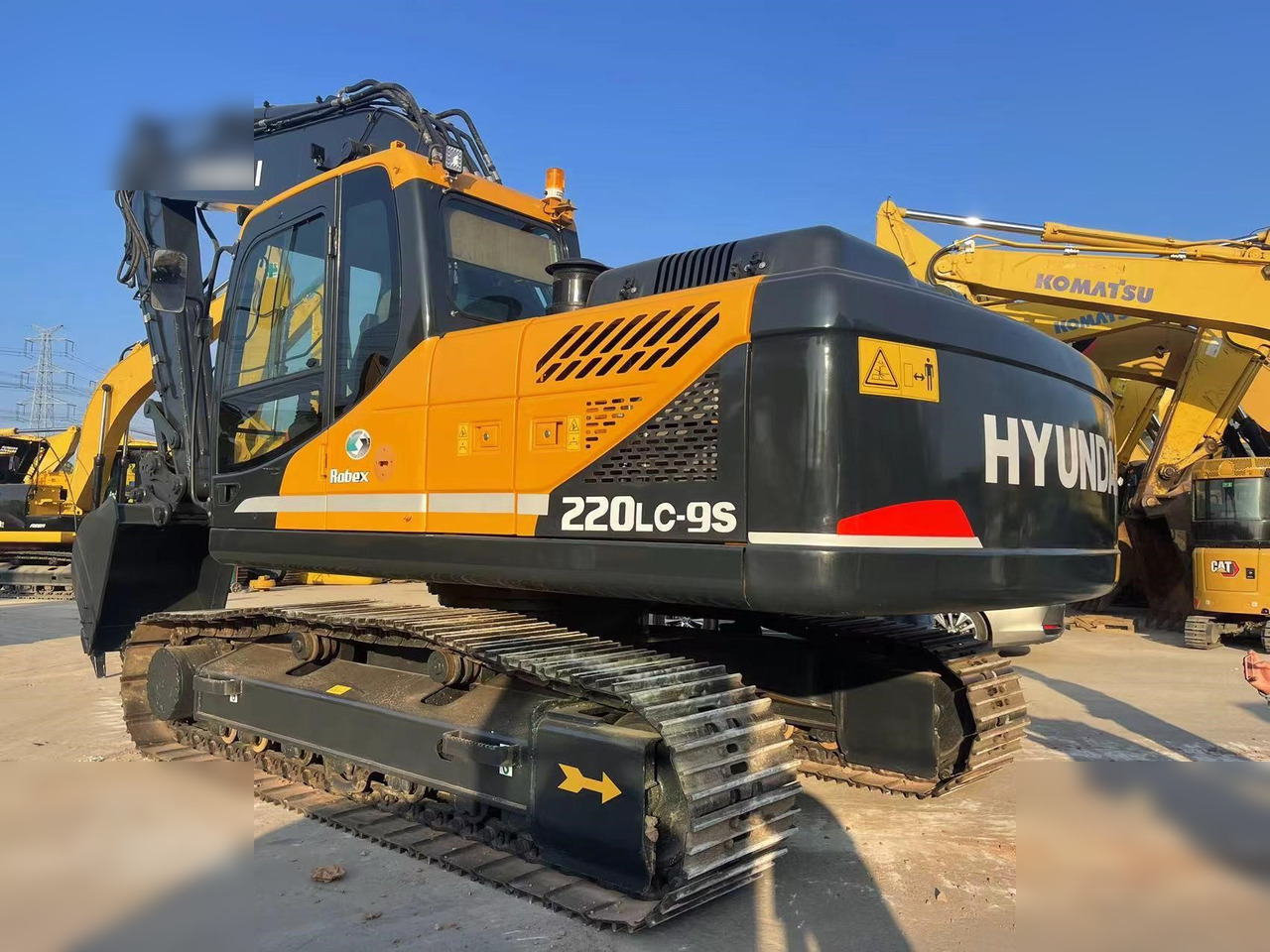 HYUNDAI ROBEX 220 LC-9S - Pásové rýpadlo: obrázok 3 HYUNDAI ROBEX 220 LC-9S - Pásové rýpadlo: obrázok 3