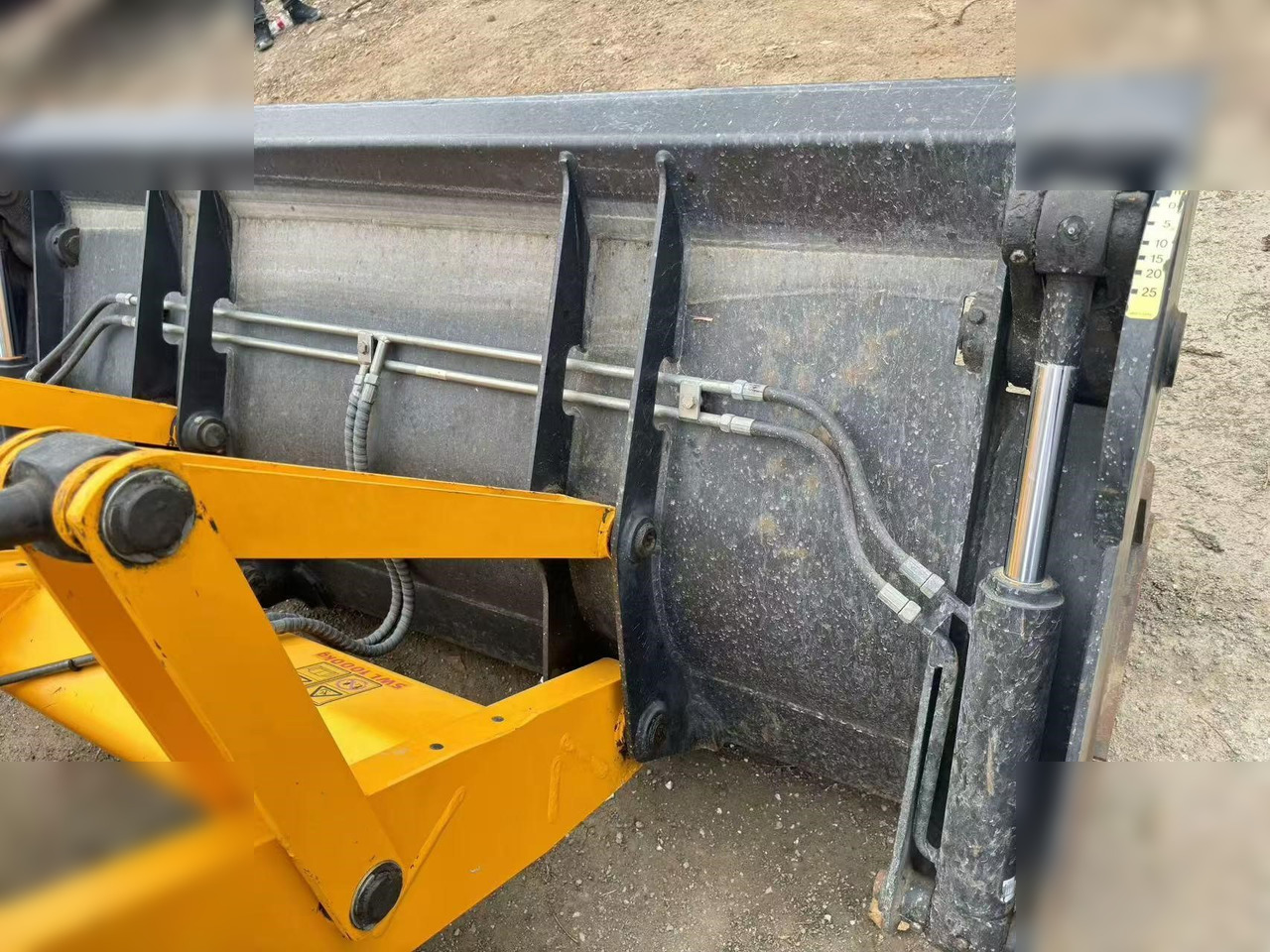 JCB 3CX - Rýpadlo-nakladač: obrázok 4 JCB 3CX - Rýpadlo-nakladač: obrázok 4